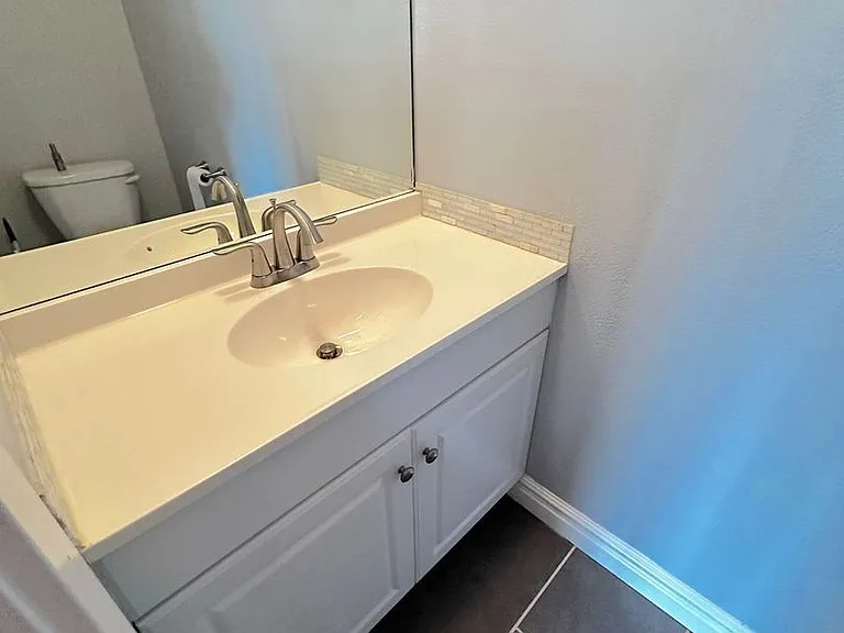 6430 Amethyst Ct — Photo 19