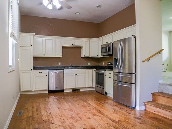 4th image of 1207 W Dianne Ln