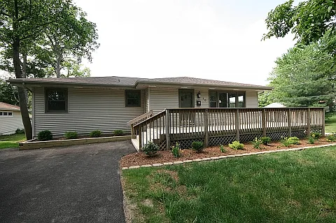 10 Louise Ct photo 1