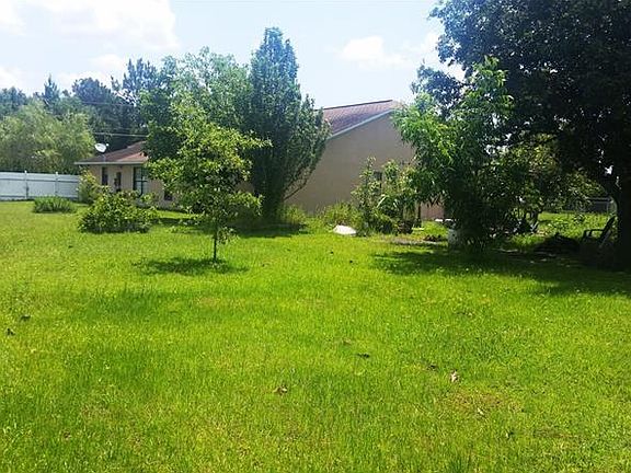 5th image of 1013 Mayfair Pl