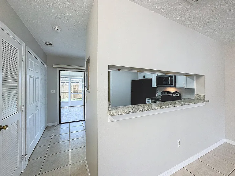 287 Nottingham Pl — Photo 9