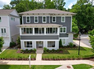 1045 Crossvine Rd, Roswell, GA 30075