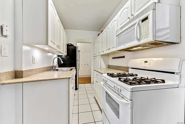 Sold by Exit Kingdom Realty | media 33