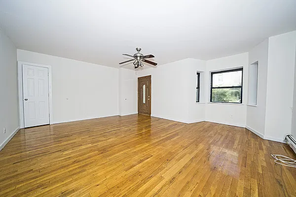 Rented by Level Group | media 13