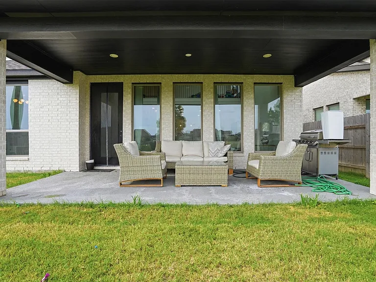24719 Hibiscus Garden Way — Photo 18