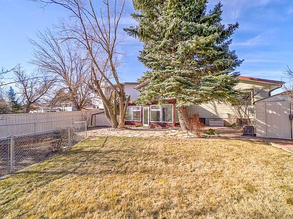 3rd image of 129 Oxford Rd W