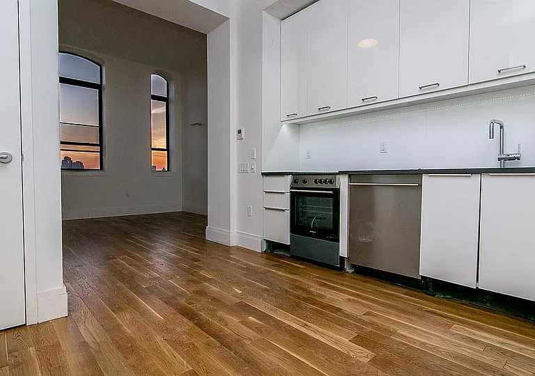 17 Monitor St #4D — Photo 7
