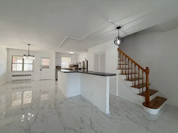 7020 Avenue U Floor 2, Brooklyn, NY 11234