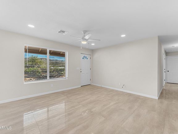 5th image of 33300 S RIVER BEND Road