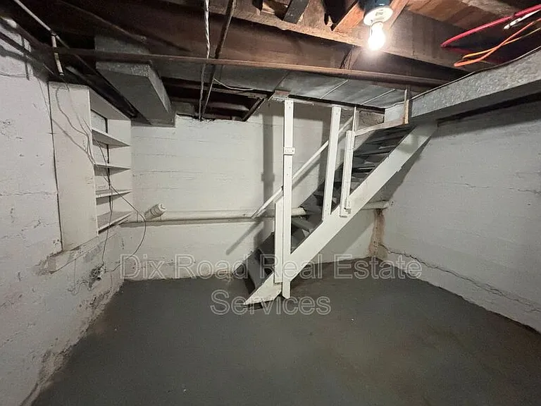 309 Moore St — Photo 23