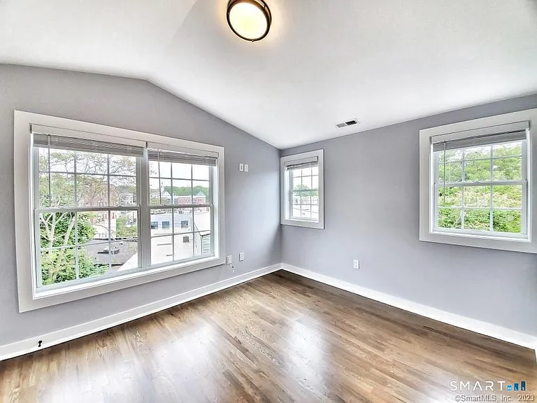 5 Isaacs St #3B — Photo 3