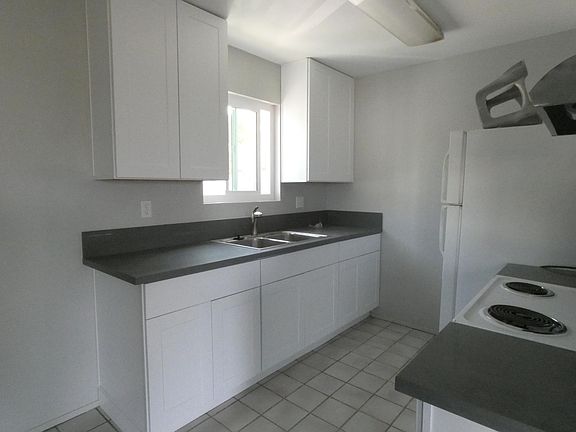 5th image of 1119 34th St