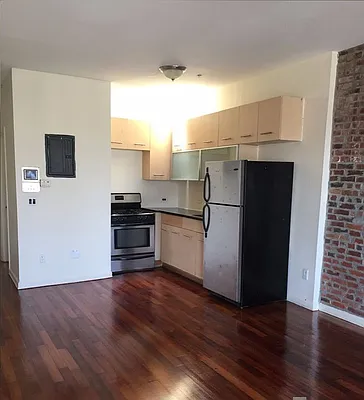 Rented by TheRealEstateCompany.com LLC | media 14