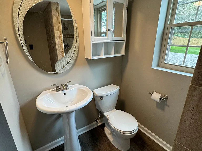 1024A Mitchell Rd — Photo 35