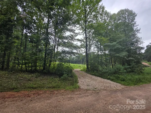 274 Deerchase Cir, Statesville, NC 28625