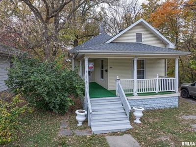 727 N Broadway Ave, Salem, IL, 62881