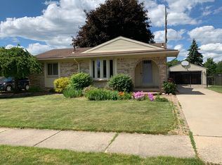 19195 Martin Dr, Clinton Township, MI 48038