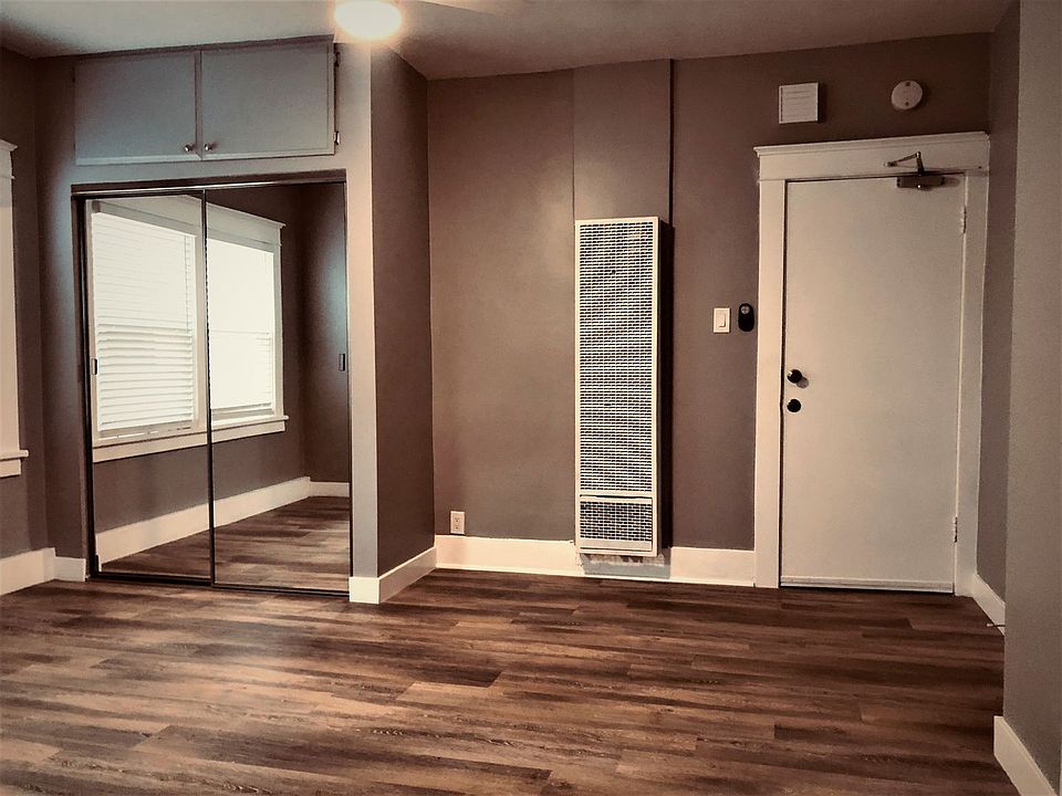 1st image of 1370-1390 W 20th St #2001-2017