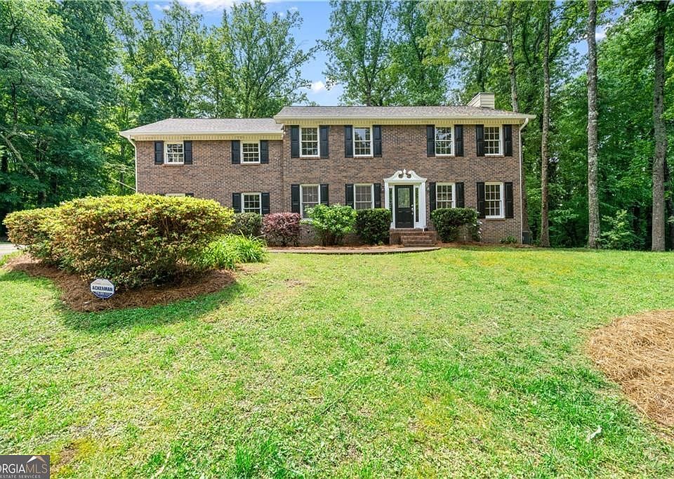 1st image of 4752 Forest Glen Ct NE