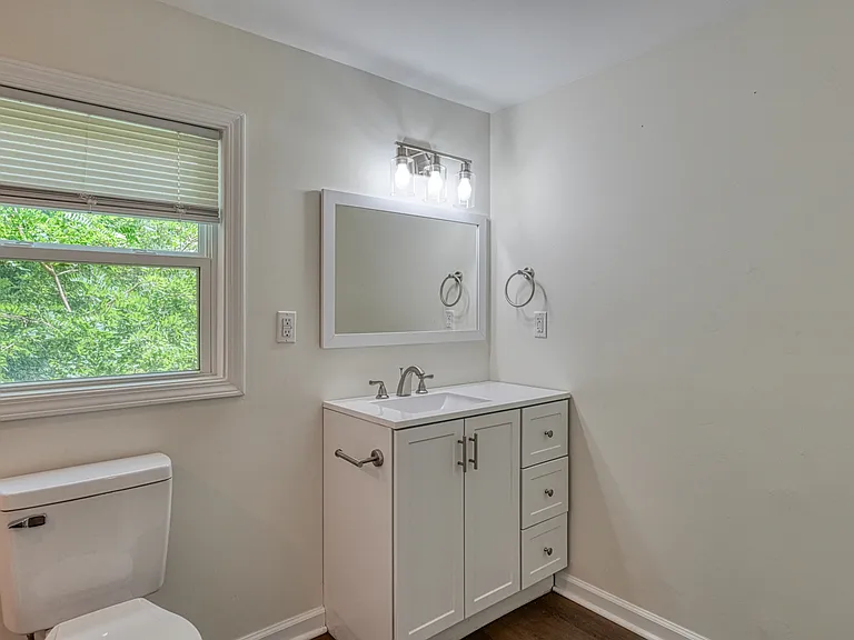 831 John B White Sr Blvd #C — Photo 10