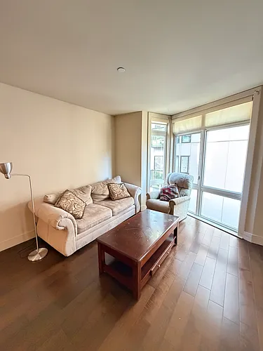 159 Denny Way Photo 1