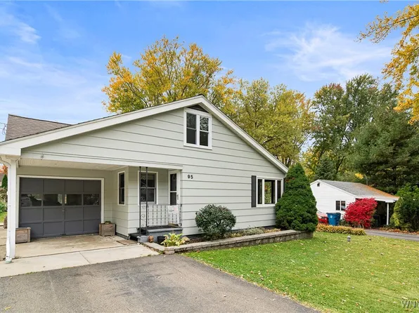 95 Summerdale Rd, Angola, NY 14006