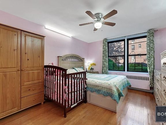 4th image of 35-20 Leverich St #128