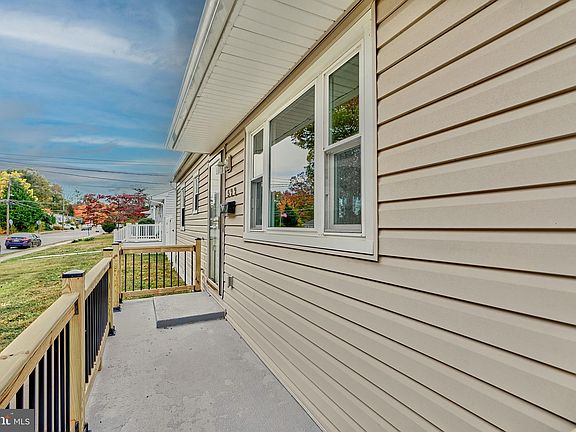 2nd image of 522 S Law St