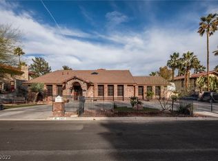 2402 Viewpoint Dr, Henderson, NV 89014