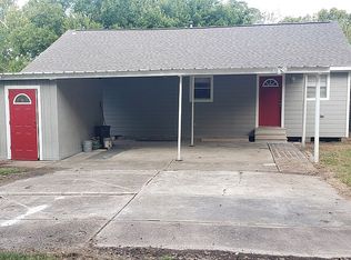 6810 N Railroad Ave, Hitchcock, TX 77563