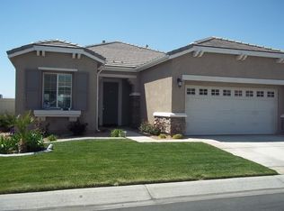 10562 Bridge Haven Rd, Apple Valley, CA 92308