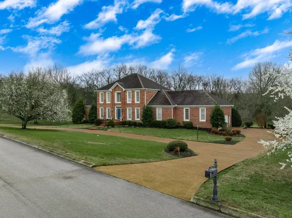 3232 Carrington Ln, Columbia, TN 38401