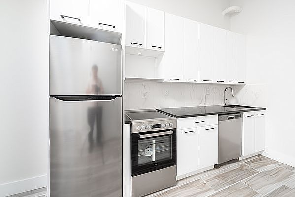 1st image of 240 Howard Ave APT 3R