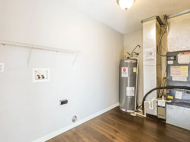 5654 Fair Ridge Pl — Photo 7