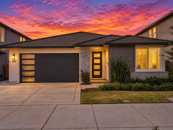 3026 Mulholland Dr, Lathrop, CA 95330