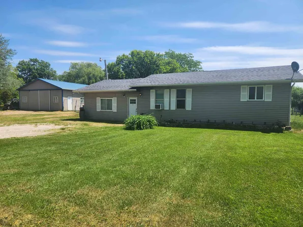 1748 Bishop Rd, Sterling, MI 48659