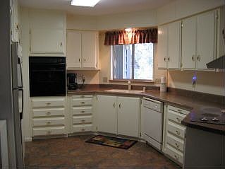 3rd image of 5191 Royal Oaks Dr