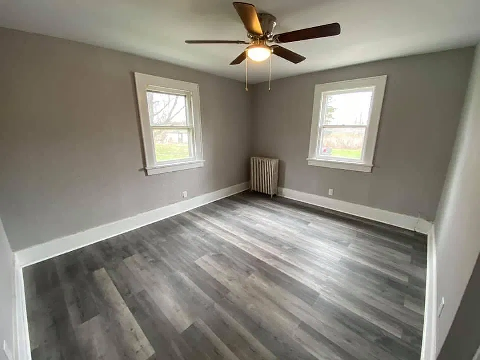 13863 Main Road — Photo 2