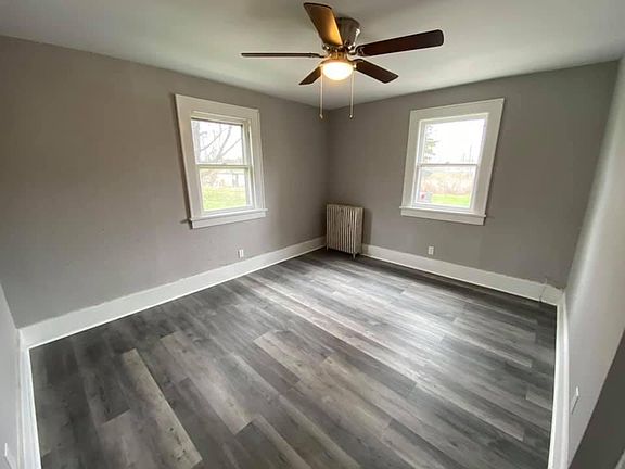 2nd image of 13863 Main Rd #1