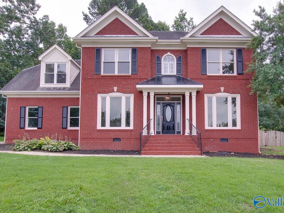 1st image of 100 Portico Dr