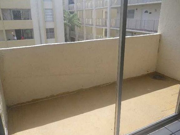 5th image of 10000 NW 80th Ct APT 2451