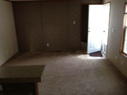 4th image of 3323 Hood Ave