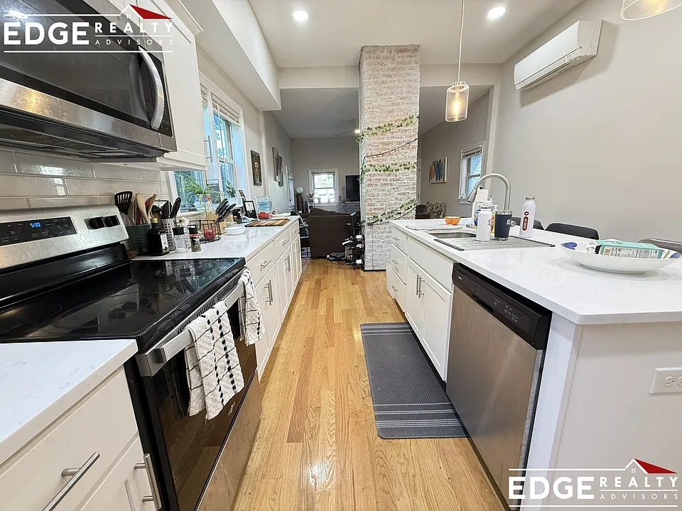 58 Foster St #1A