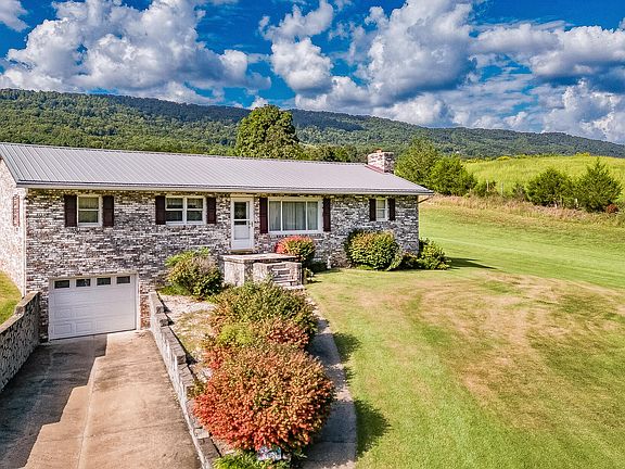 3rd image of 3738 Pattonsville Rd