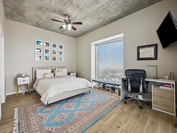 5th image of 5925 Almeda Rd Unit 12202