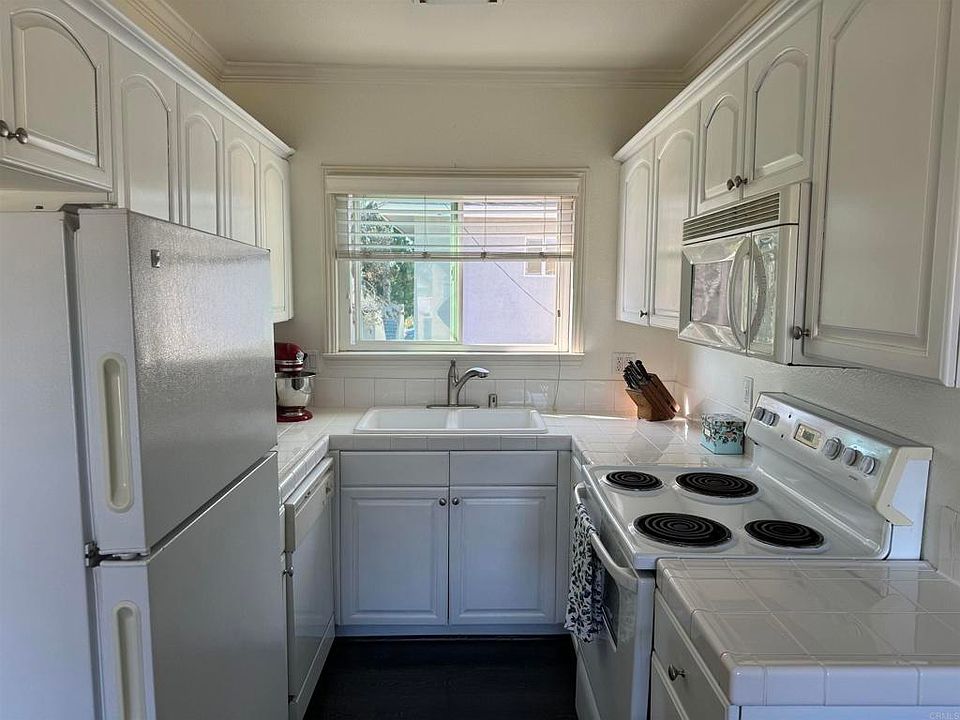 1st image of 4520 36th St Unit 9