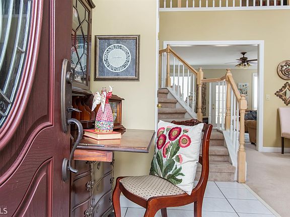 5th image of 4950 Chalden Ln NE #1