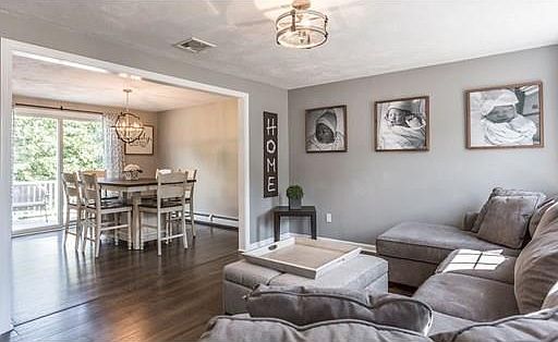 3rd image of 104 Metacomet Ave