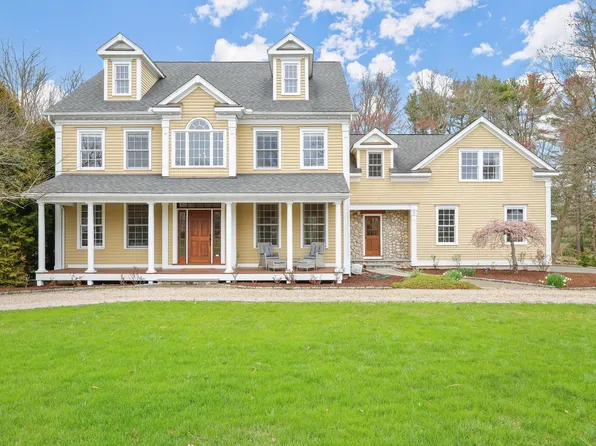 4 Weatherbell Drive, Norwalk, CT 06851