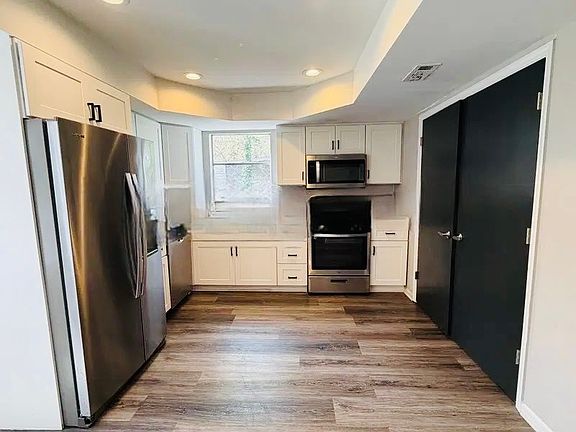 3rd image of 2685 Wildflower Ln